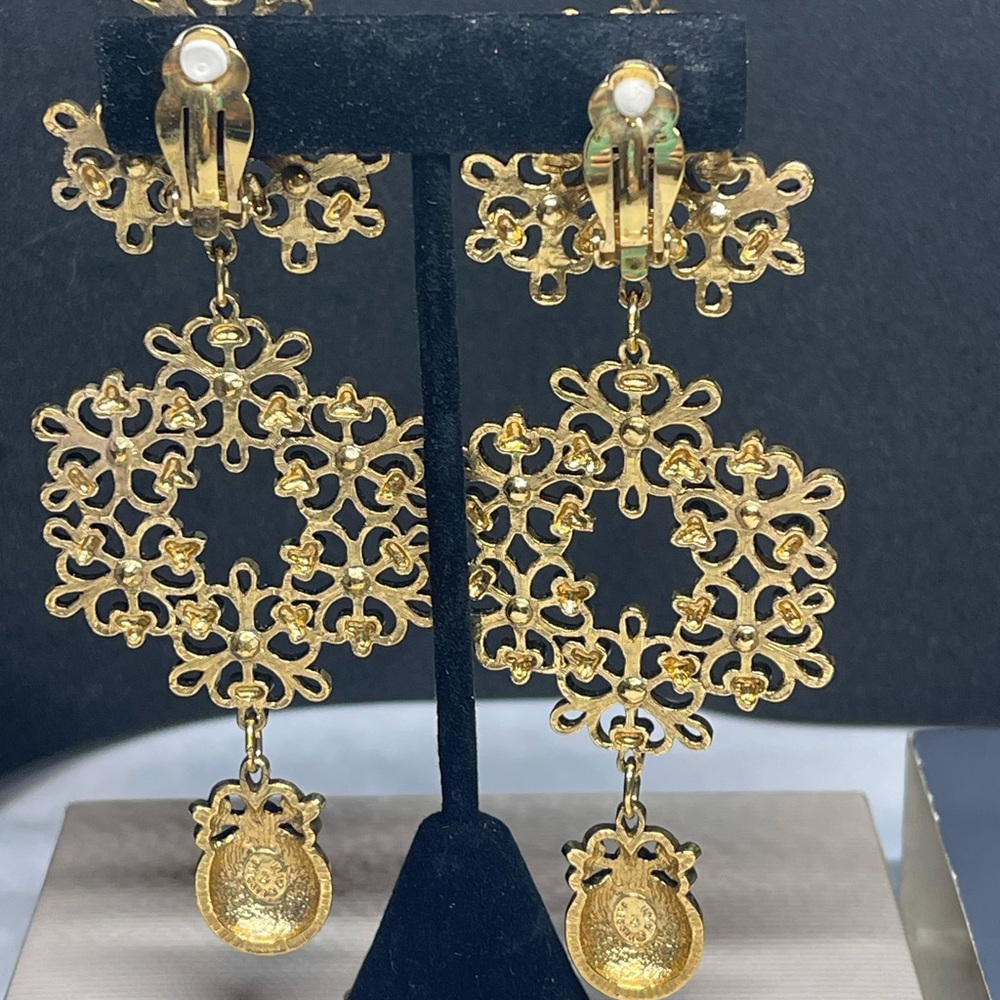 Jose Barrera clip earrings for Avon Gold/Rhinestone stunning - Picture 3 of 5